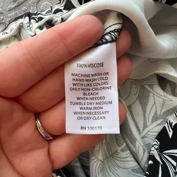 Adrienne Vittadini Black White Floral Print Wide Leg Pull On Pant Large - Picture 12 of 12